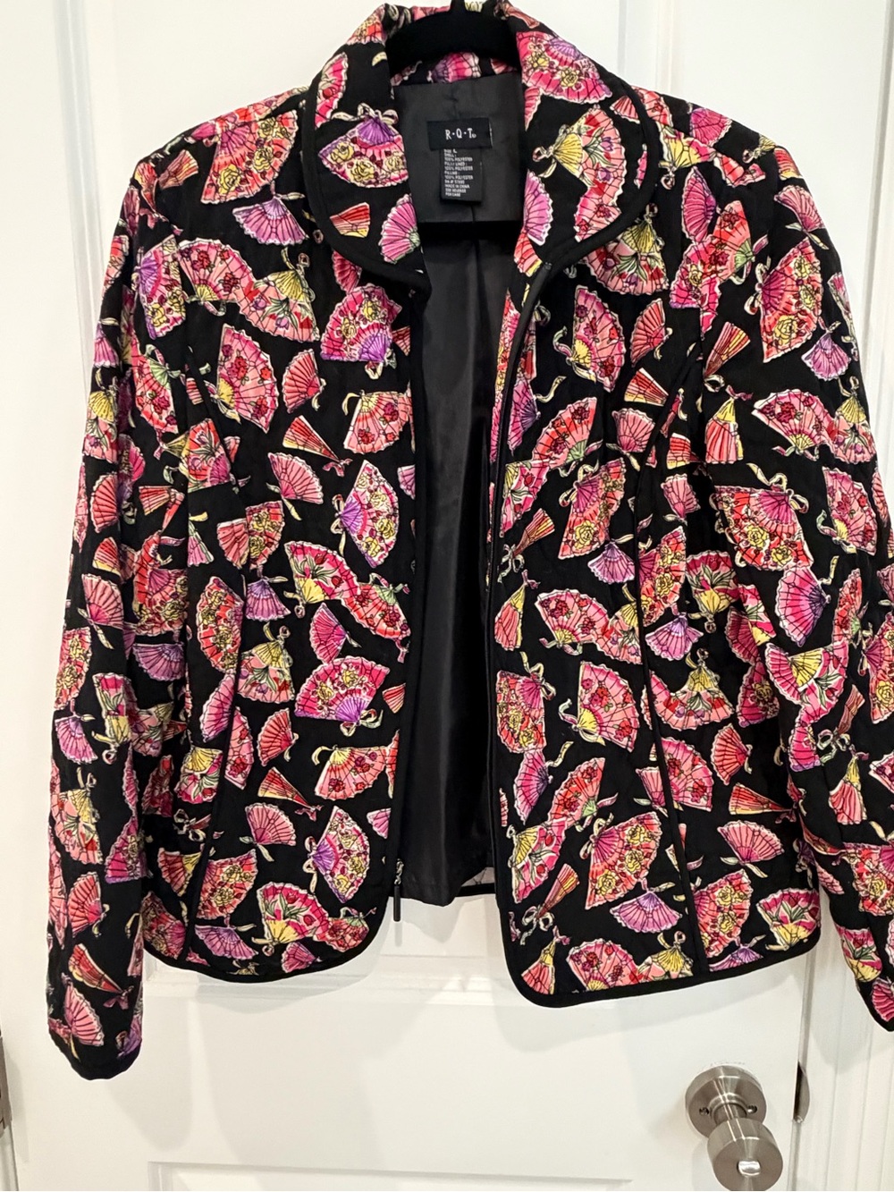 R O L Black Quilted Fan-Print Blazer Jacket in Pink and Black